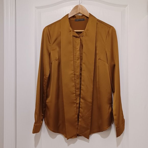 Suzy Shier Bow Tie Detail Blouse - Picture 9 of 10